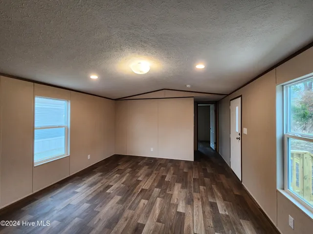 $1,050 | 141 Littleton Street, Midway Park, NC 28544