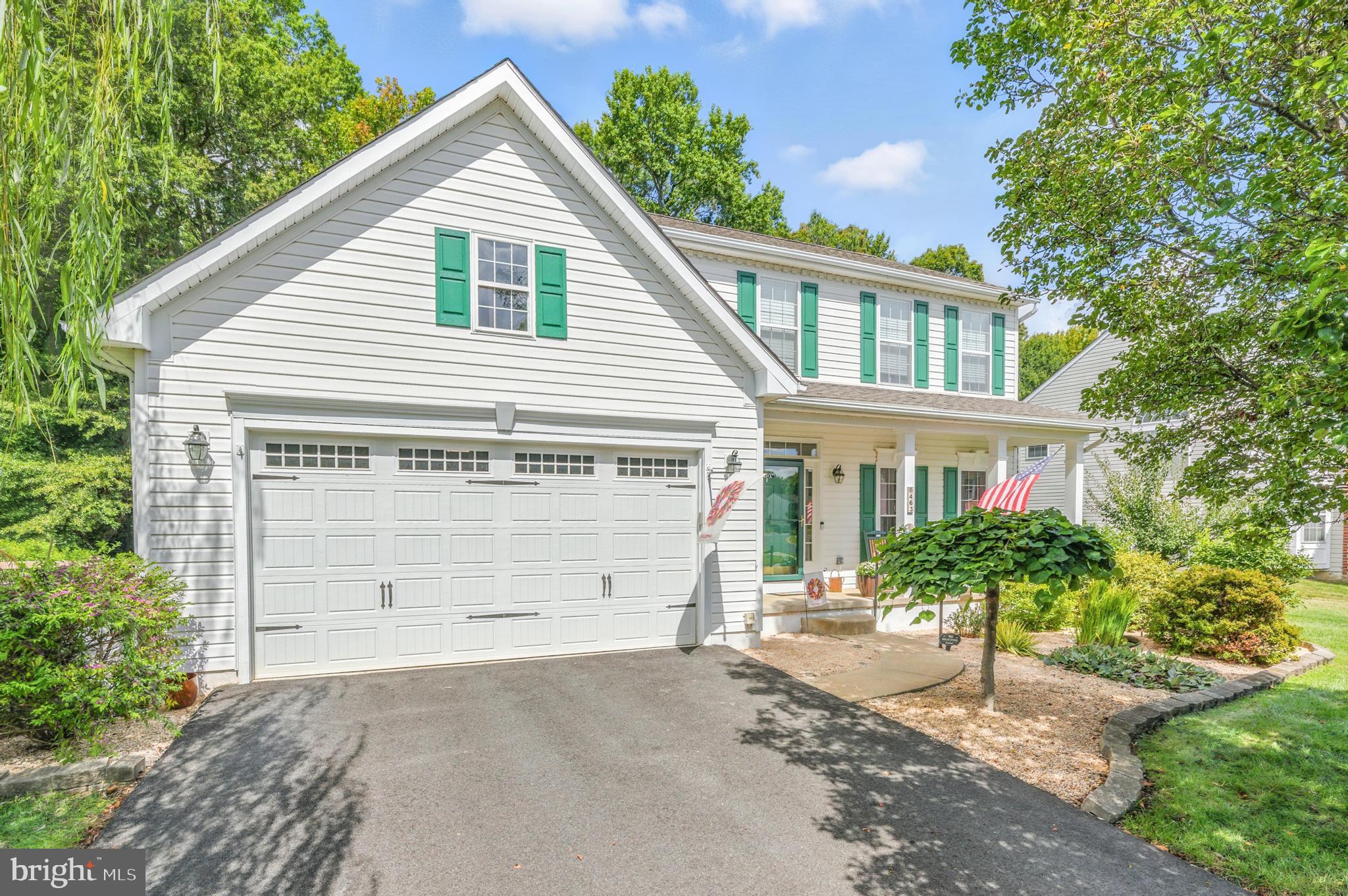 463 Preakness Run Newark, DE 19702 - Photo 2 of 32 a view of a house with a yard and plants