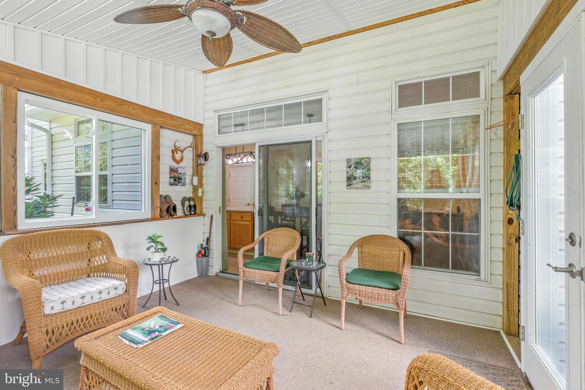 463 Preakness Run Newark, DE 19702 - Photo 28 of 32 a living room with furniture and a window