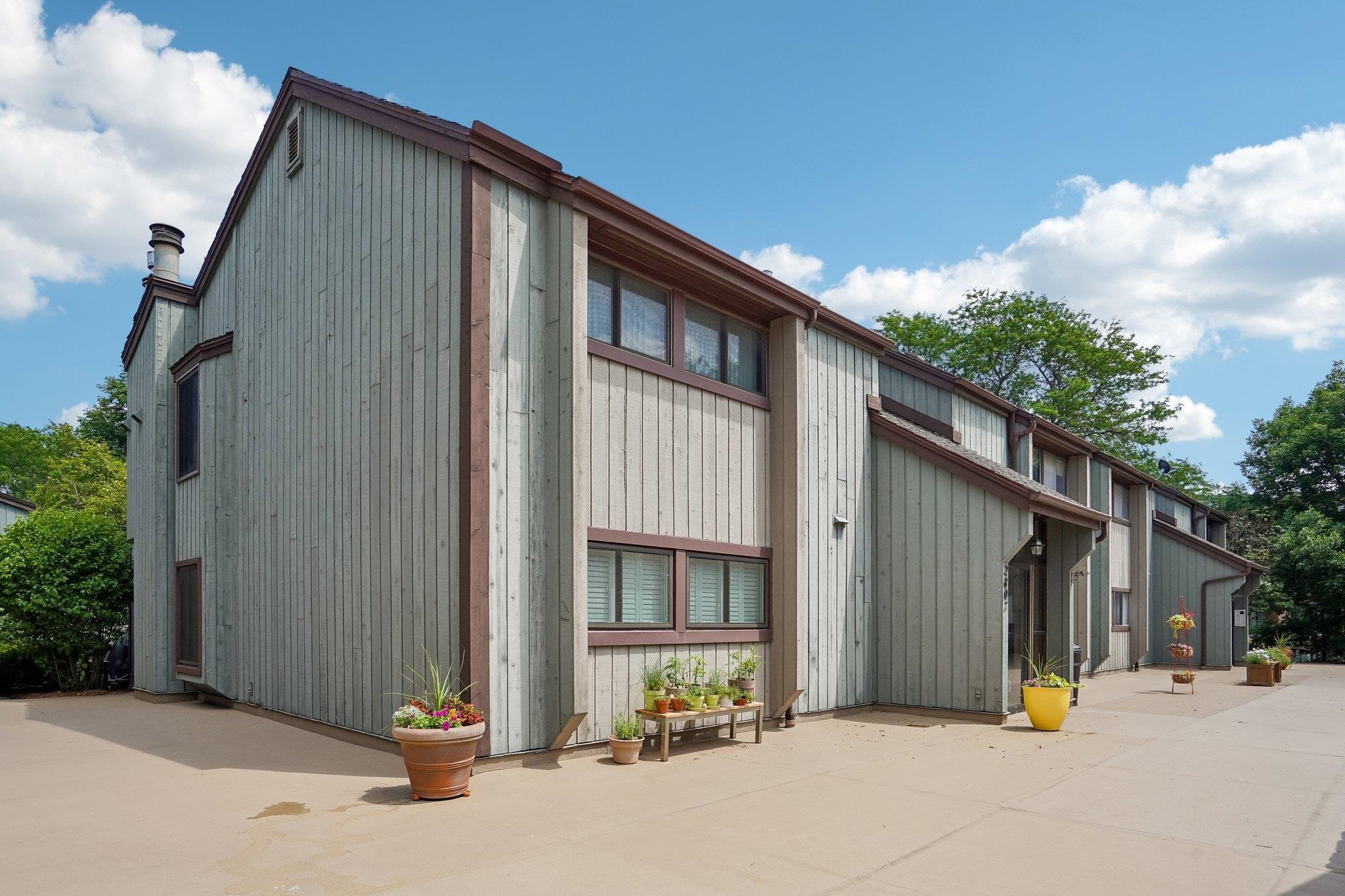 2809 Century Harbor Road Middleton, WI 53562 - Photo 4 of 39