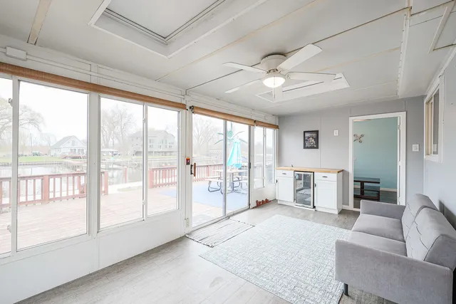 $474,000 | 707 Kingston Boulevard, McHenry, IL 60050