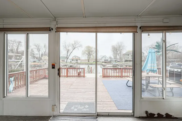 $474,000 | 707 Kingston Boulevard, McHenry, IL 60050