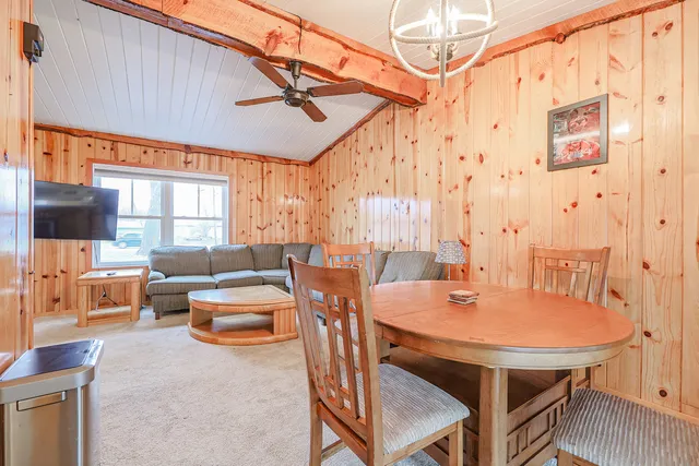 $474,000 | 707 Kingston Boulevard, McHenry, IL 60050