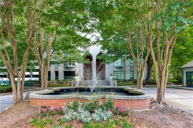 $1,750 | 2870 Pharr Ct S Northwest, Unit 2104, Atlanta, GA 30305