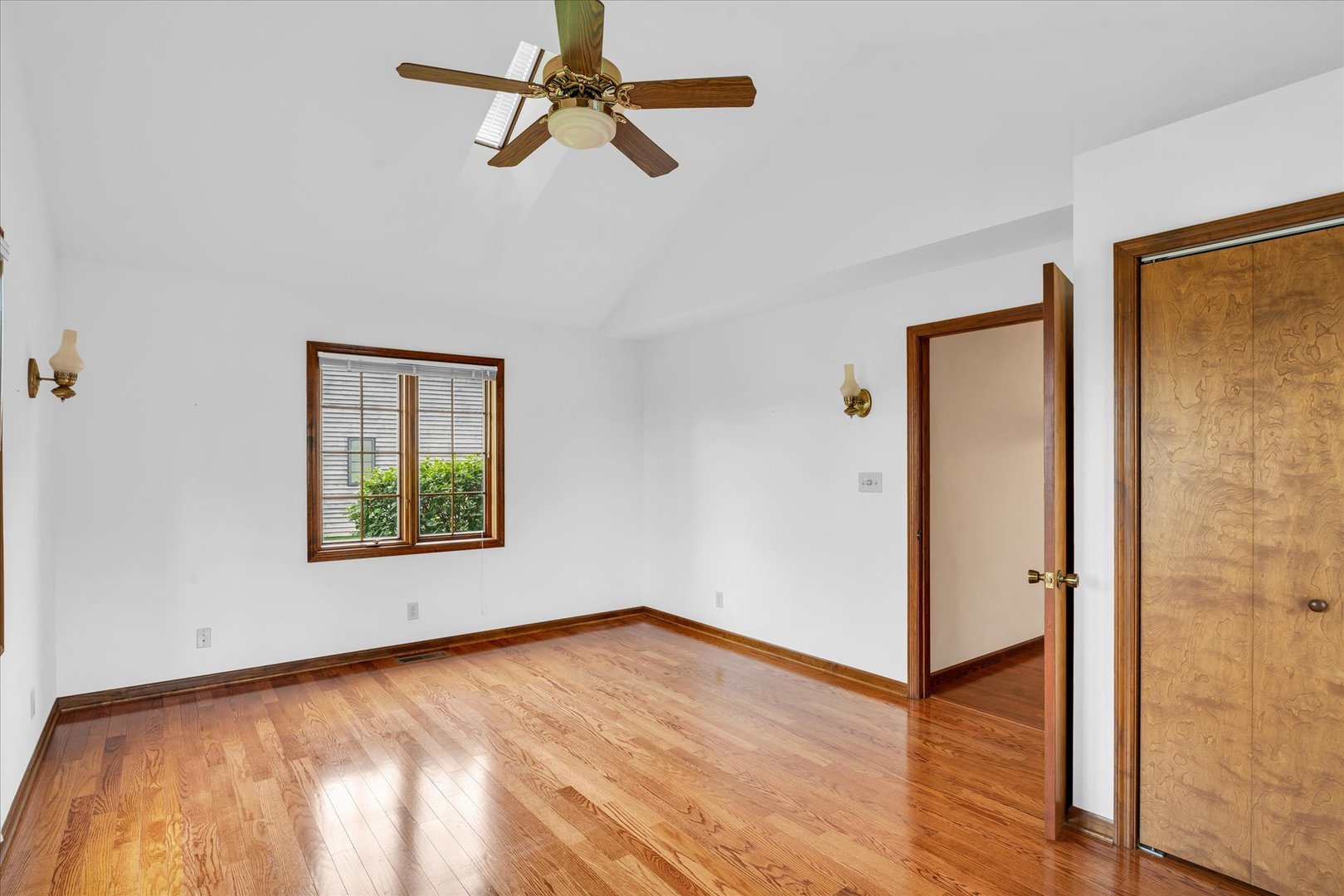 2506 Applewood Road Champaign, IL 61822 - Photo 13 of 36 Gallery Image 13