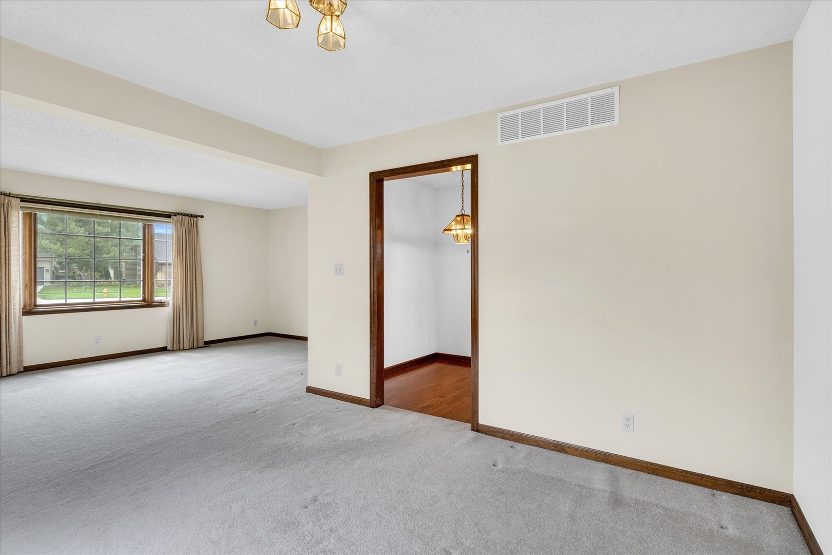 2506 Applewood Road Champaign, IL 61822 - Photo 18 of 36 Gallery Image 18