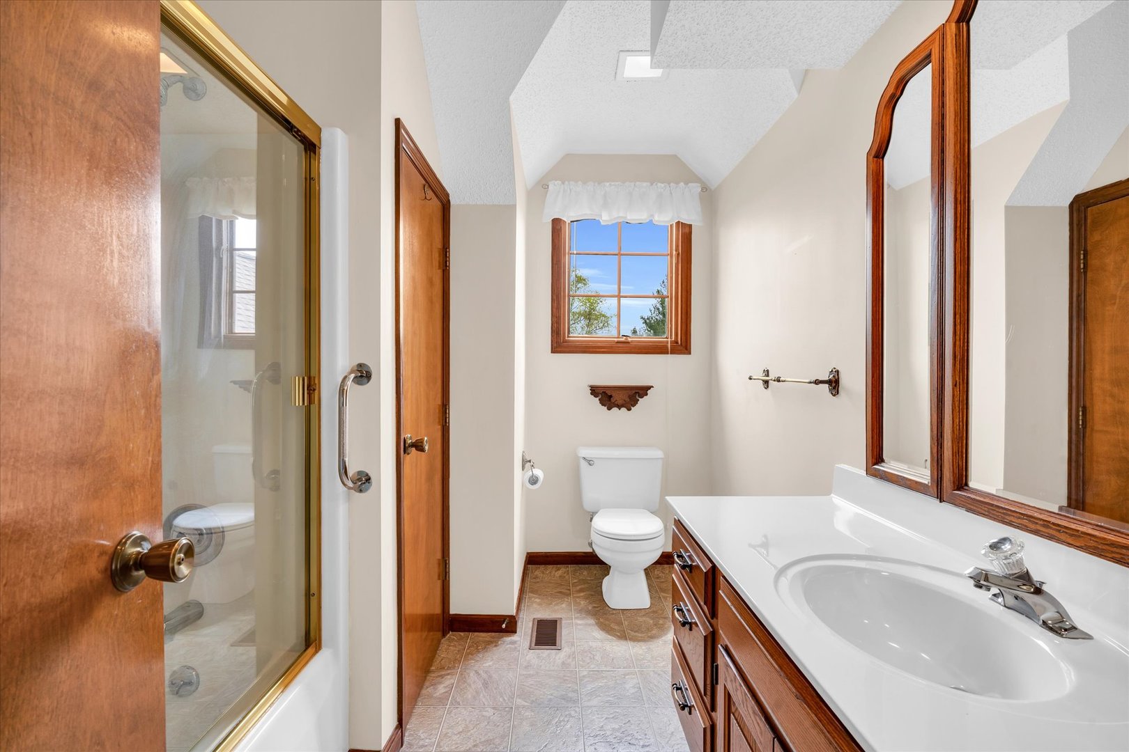 2506 Applewood Road Champaign, IL 61822 - Photo 19 of 36 Gallery Image 19