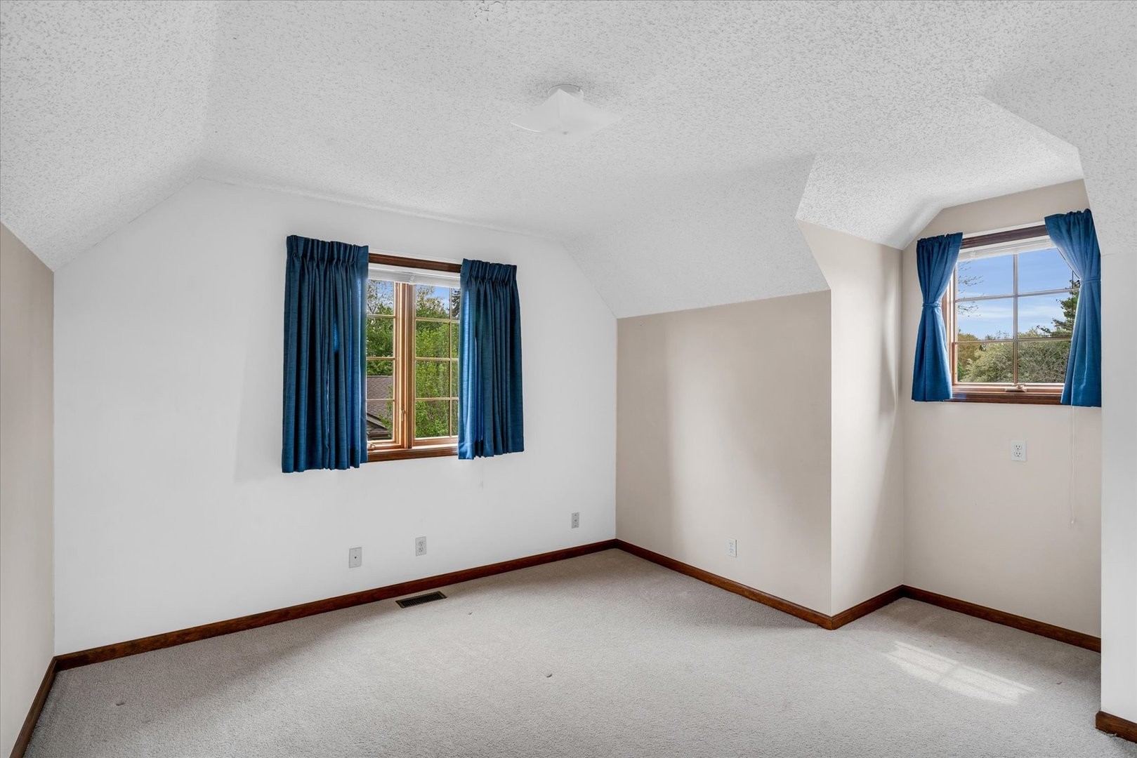 2506 Applewood Road Champaign, IL 61822 - Photo 21 of 36 Gallery Image 21