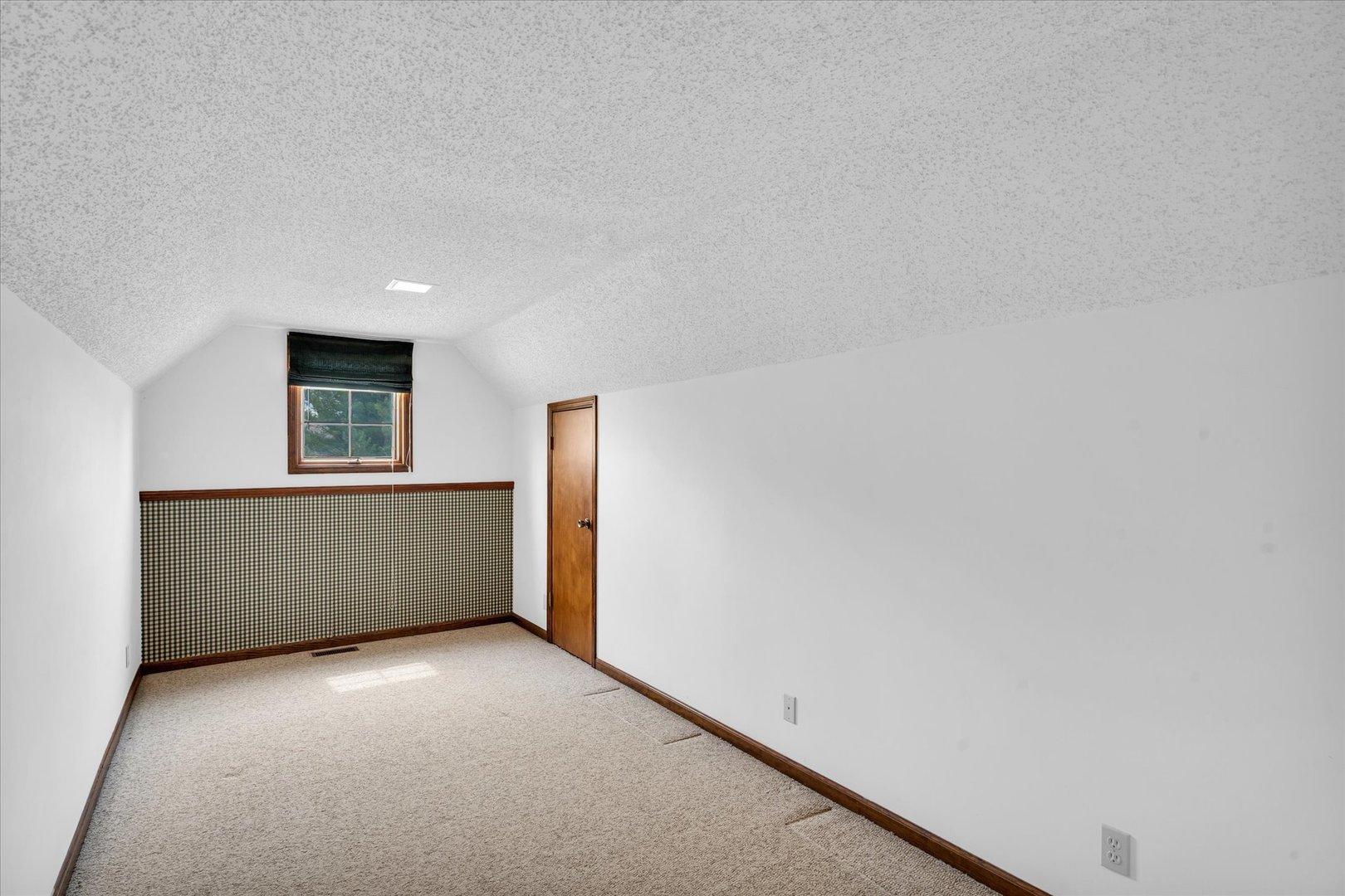 2506 Applewood Road Champaign, IL 61822 - Photo 25 of 36 Gallery Image 25