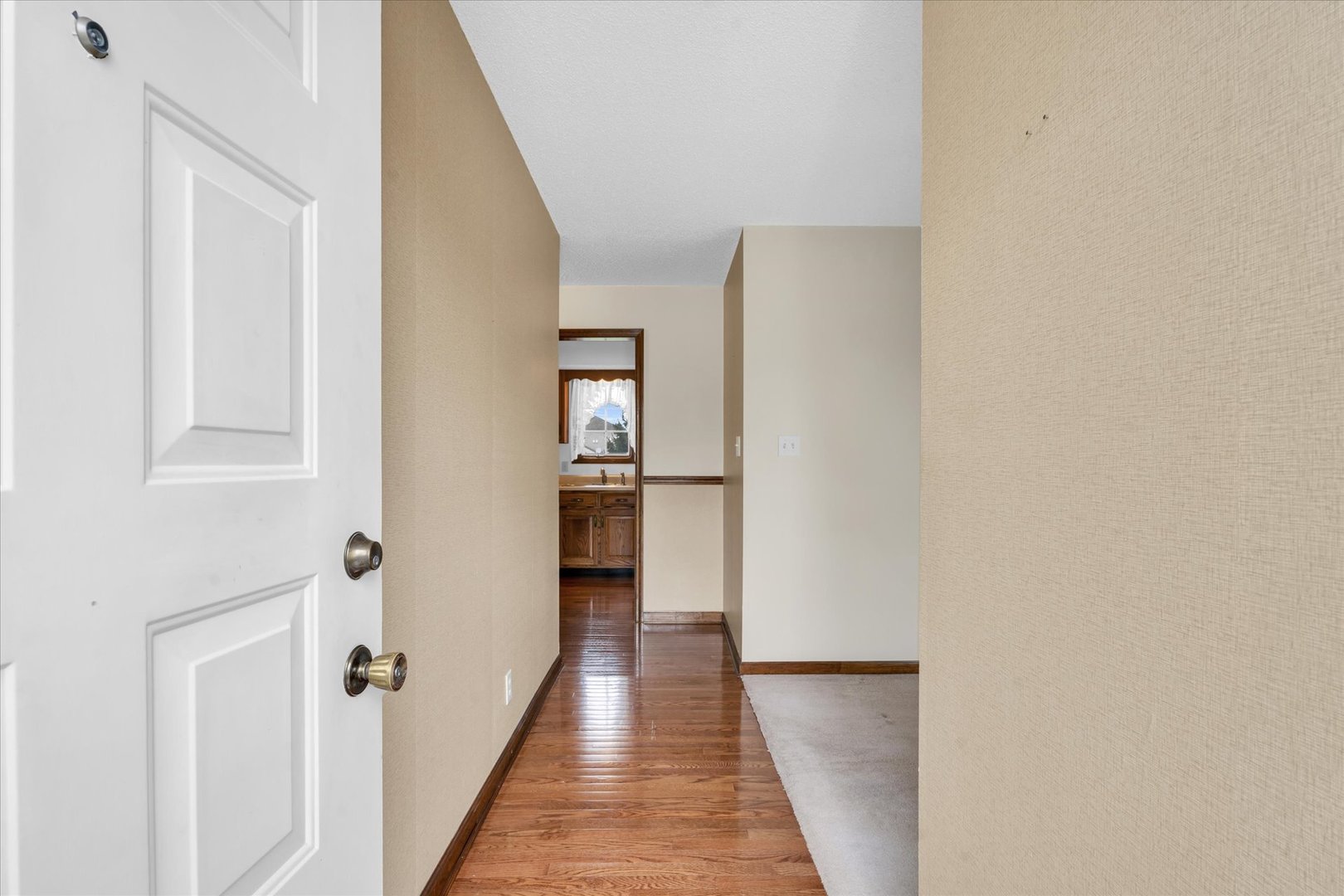 2506 Applewood Road Champaign, IL 61822 - Photo 4 of 36 Gallery Image 4