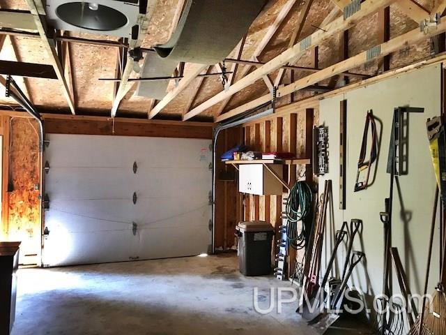W10093 Becker Road Wausaukee, WI 54177 - Photo 18 of 29 Gallery Image 18