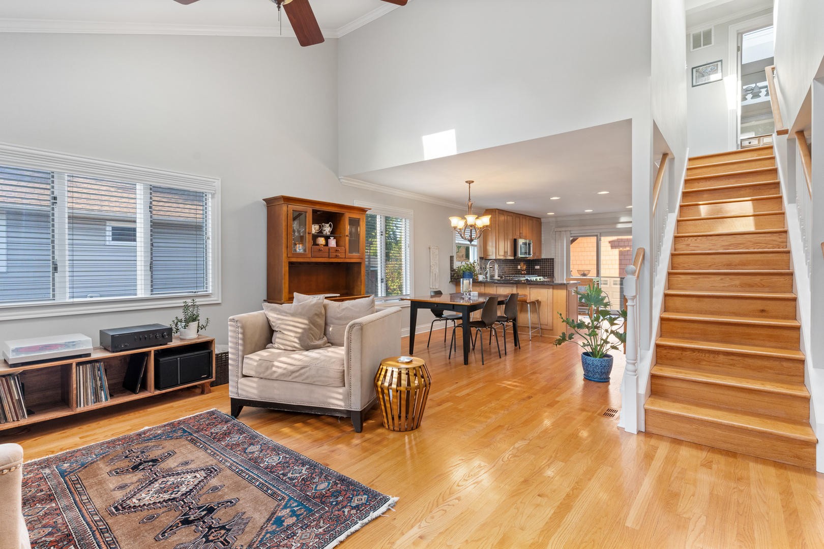 424 Willow Street Itasca, IL 60143 - Photo 5 of 47 a living room with furniture and wooden floor