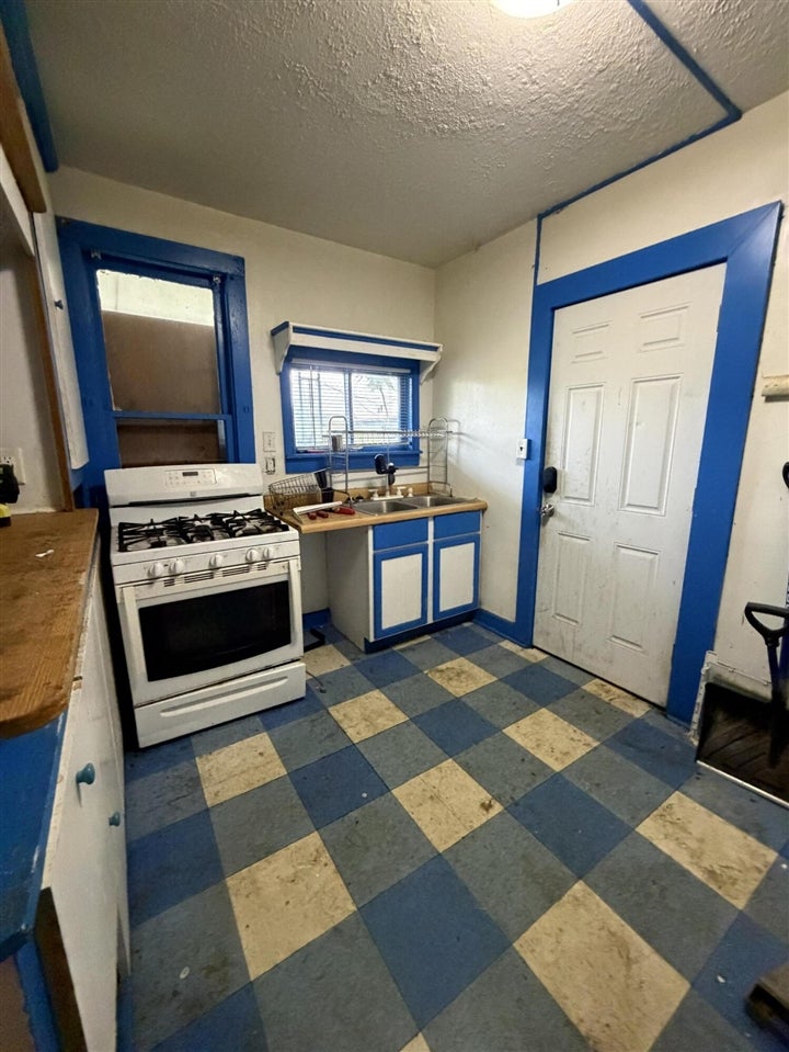 251 South Main Street Three Rivers, MI 49093 - Photo 9 of 14 Gallery Image 9