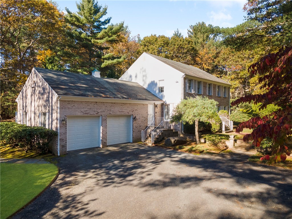 425 Trimtown Road Scituate, RI 02857 - Photo 2 of 38