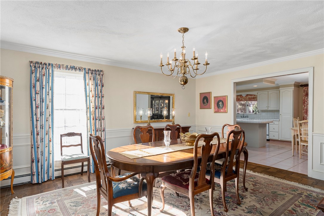 425 Trimtown Road Scituate, RI 02857 - Photo 7 of 38 dining room