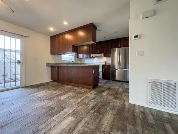 $2,050 | 2881 East Fairmount Avenue, Phoenix, AZ 85016