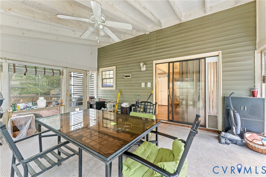 10709 Solaris Court Chesterfield, VA 23832 - Photo 14 of 34 a living room with furniture