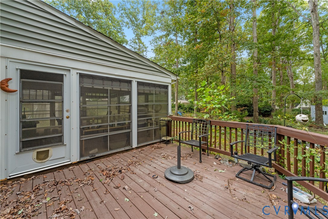 10709 Solaris Court Chesterfield, VA 23832 - Photo 28 of 34 a view of a deck with wooden floor and fence