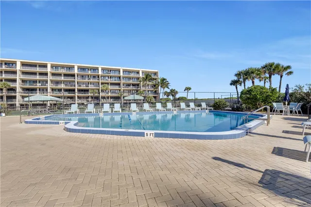 $659,000 | 3939 Ocean Drive, Unit 502A, Vero Beach, FL 32963