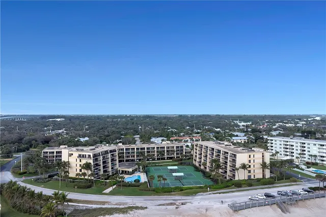 $659,000 | 3939 Ocean Drive, Unit 502A, Vero Beach, FL 32963