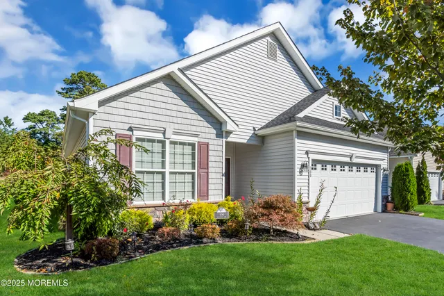 $539,000 | 100 Woodside Lane, Whiting, NJ 08759