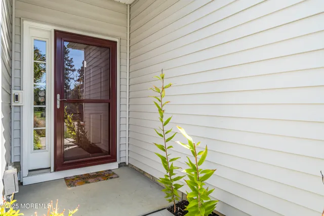 $539,000 | 100 Woodside Lane, Whiting, NJ 08759