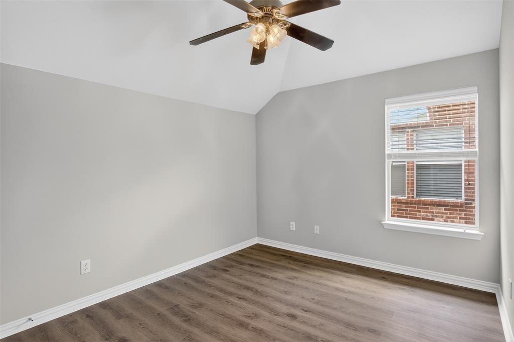 10115 Stone Harbor Way Irving, TX 75063 - Photo 37 of 40