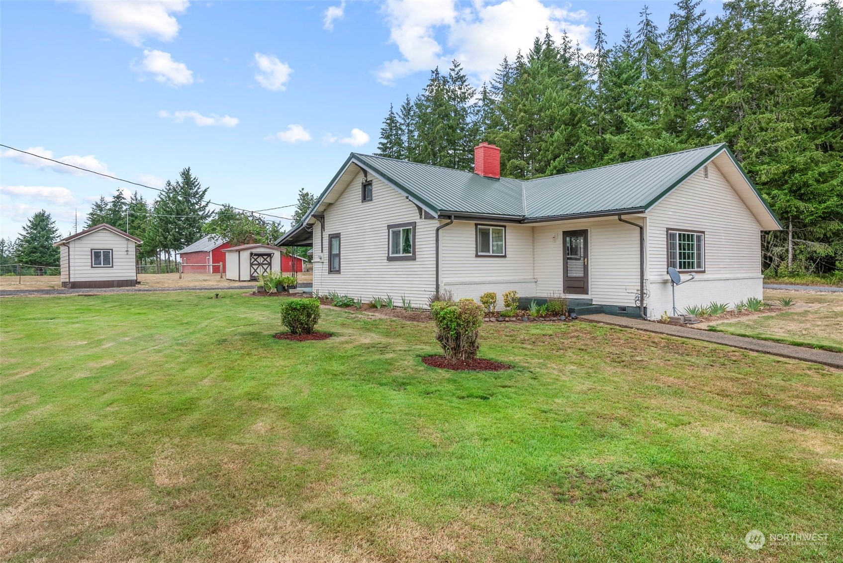 385 Avery Road East Chehalis, WA 98532 - Photo 1 of 40