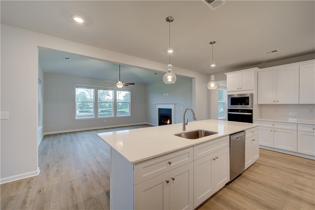608 Button Grove Hampton, GA 30228 - Photo 15 of 34
