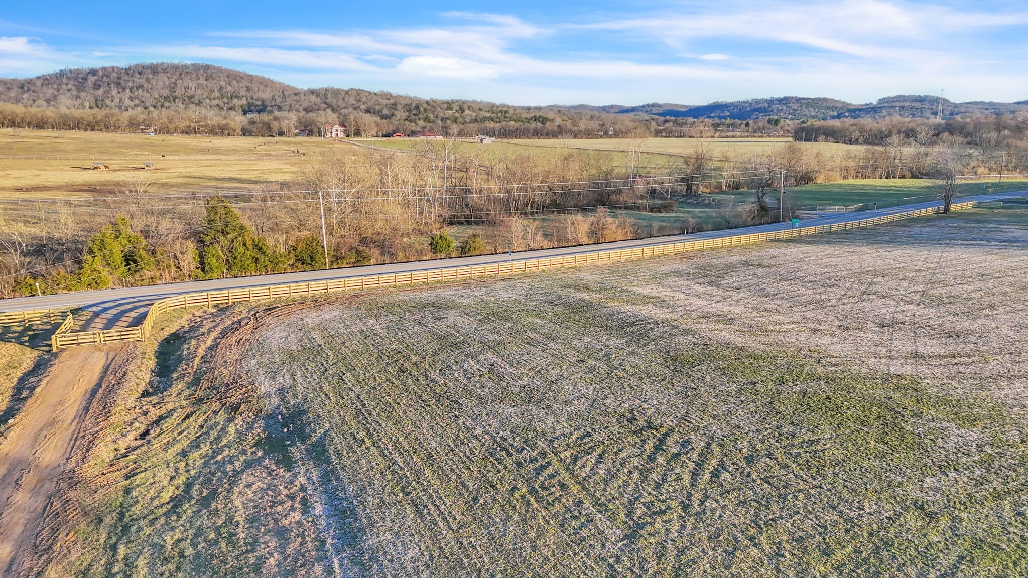 3138 Richmond Road Petersburg, TN 37144 - Photo 36 of 41 a view of an ocean with city view