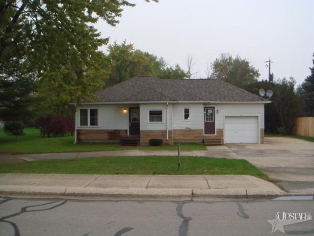841 East Monroe Street Decatur, IN 46733 - Photo 1 of 13