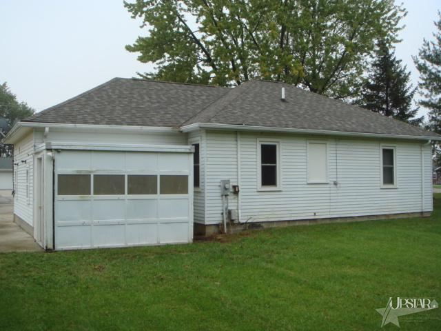 841 East Monroe Street Decatur, IN 46733 - Photo 4 of 13