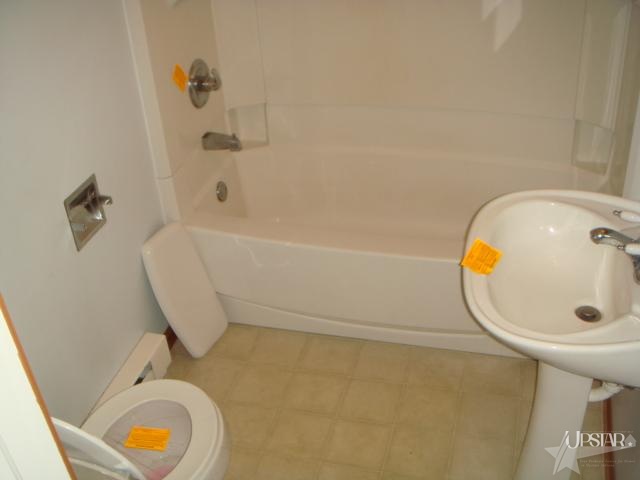 841 East Monroe Street Decatur, IN 46733 - Photo 8 of 13