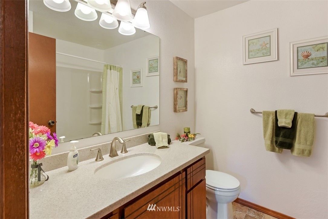 1304 183rd Street Southeast Bothell, WA 98012 - Photo 8 of 16