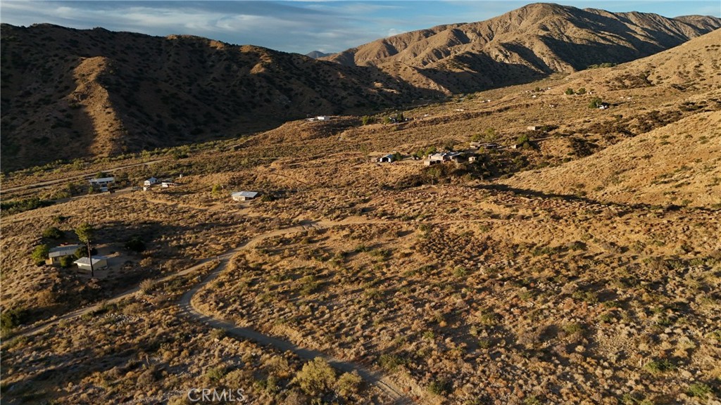 49680 Oskar Lane Morongo Valley, CA 92256 - Photo 6 of 10 a view of a snow on a road