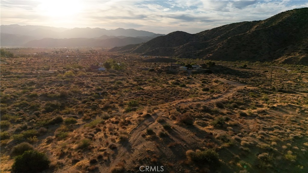 49680 Oskar Lane Morongo Valley, CA 92256 - Photo 8 of 10 a view of outdoor space and mountain view