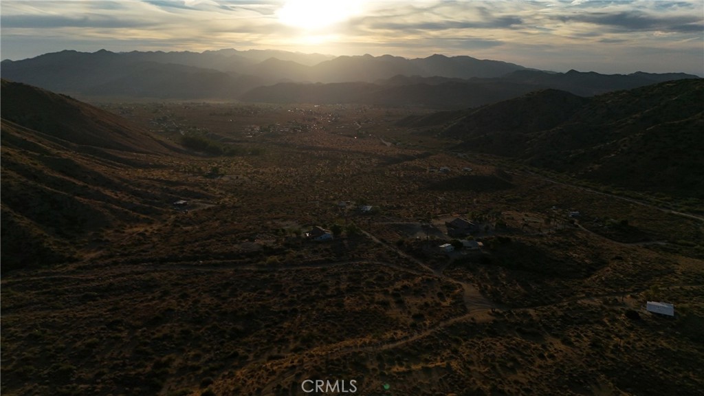 49680 Oskar Lane Morongo Valley, CA 92256 - Photo 10 of 10 a view of city and mountain