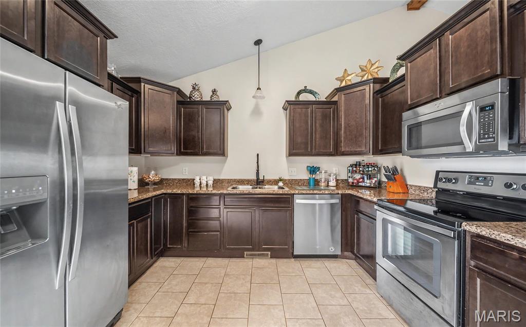 16001 Harley Rd Street St. Robert, MO 65584 - Photo 7 of 32