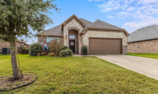 $299,500 | 306 Pecos Drive, Crandall, TX 75114