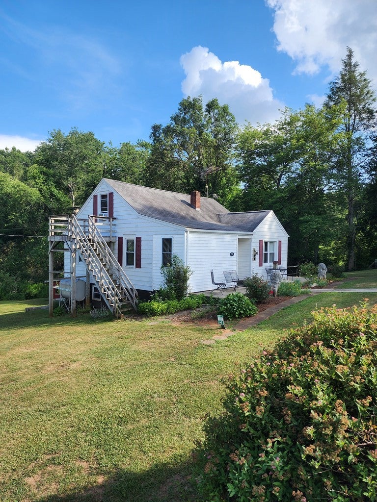 1184 Keno Road Fancy Gap, VA 24328 - Photo 3 of 35 Gallery Image 3