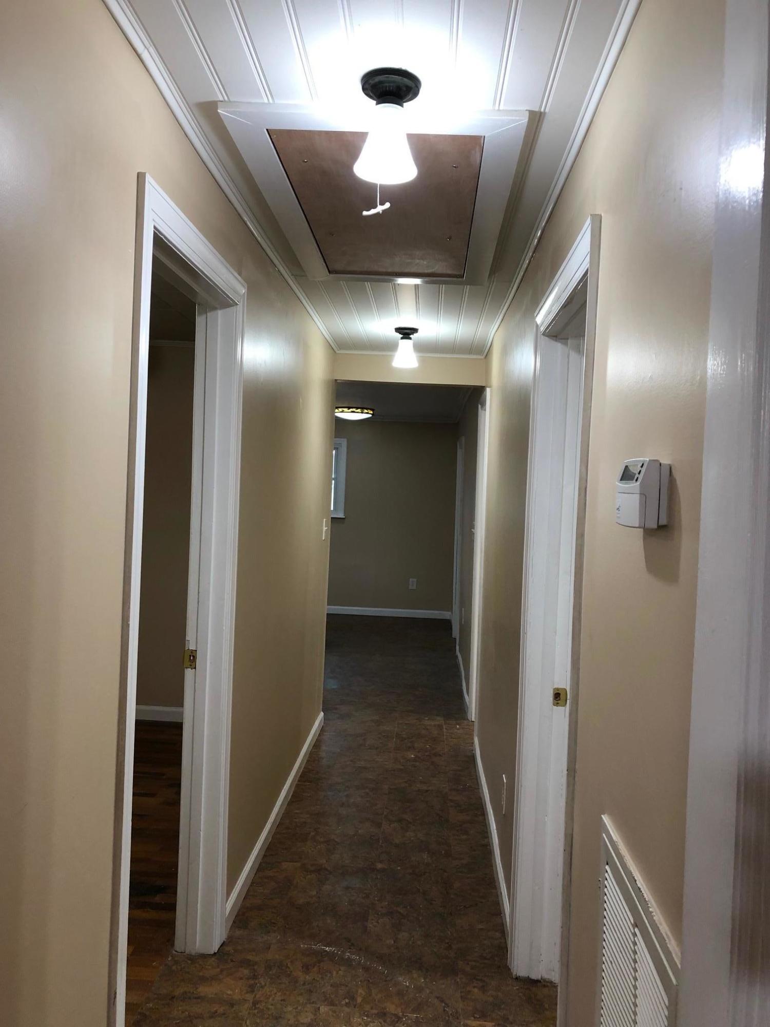 785 Laurel Road Clinton, TN 37716 - Photo 14 of 36 Hall