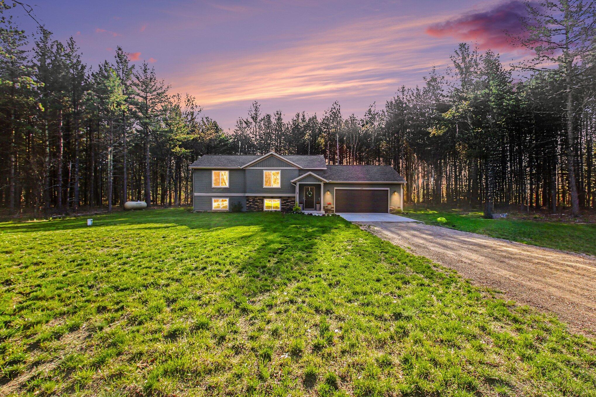 1671 Pineland Path Allegan, MI 49010 - Photo 1 of 33 file_8679 (1)