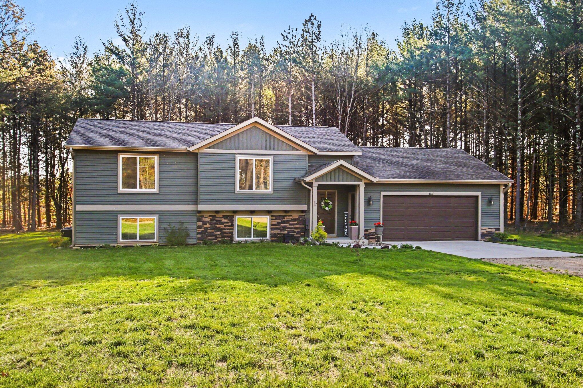 1671 Pineland Path Allegan, MI 49010 - Photo 5 of 33 file_9837 (1)