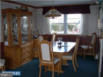 833 Densmore Road Philadelphia, PA 19116 - Photo 3 of 11 Dining Room