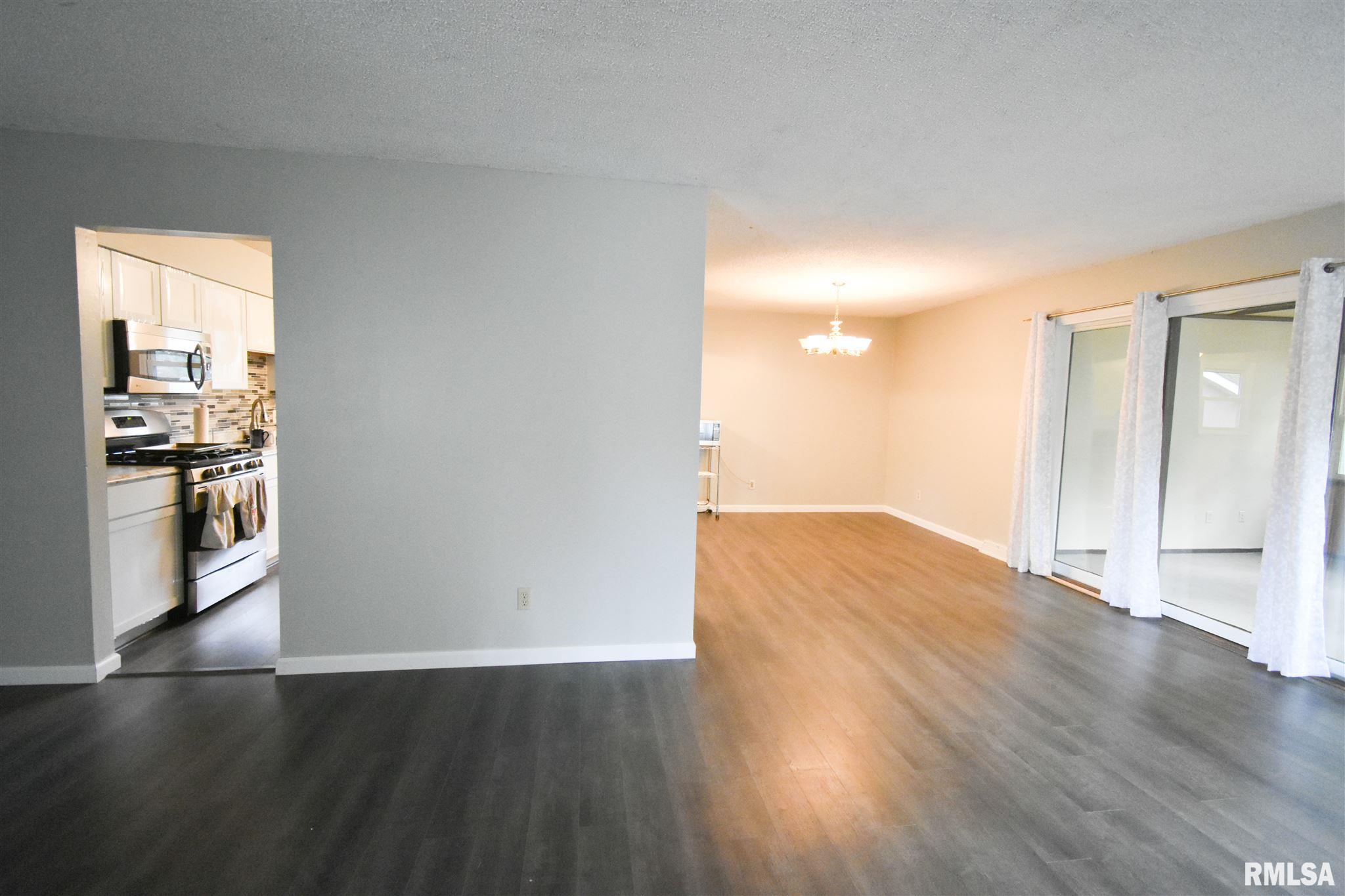32 Crusaders Road Springfield, IL 62704 - Photo 4 of 25