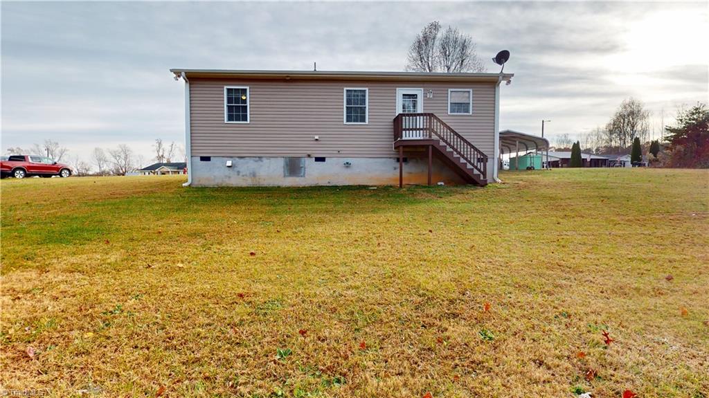 445 Ridge Road Dobson, NC 27017 - Photo 4 of 26