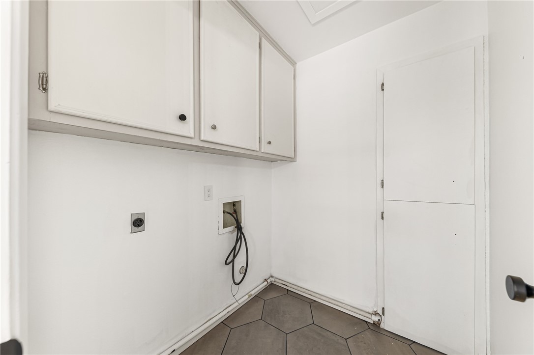 5038 Crestwick Drive Corpus Christi, TX 78413 - Photo 20 of 28 a view of a storage & utility room with utility racks