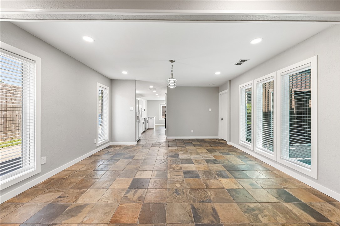 5038 Crestwick Drive Corpus Christi, TX 78413 - Photo 21 of 28 a view of an empty room with a window