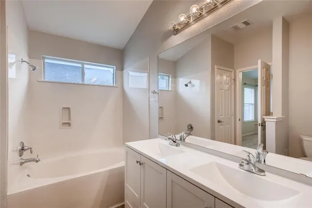 $1,900 | 1408 Portchester Castle Path, Pflugerville, TX 78660