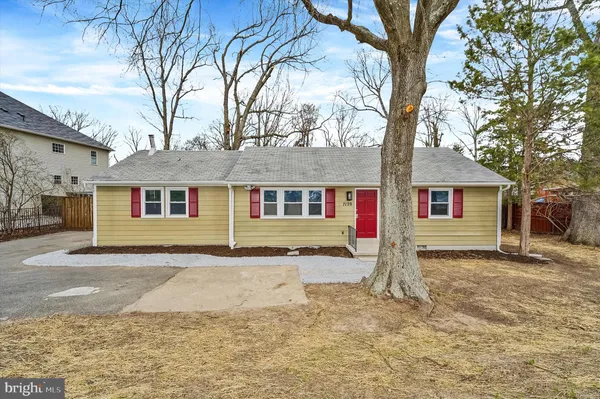 $3,800 | 7120 Beulah Street, Alexandria, VA 22315